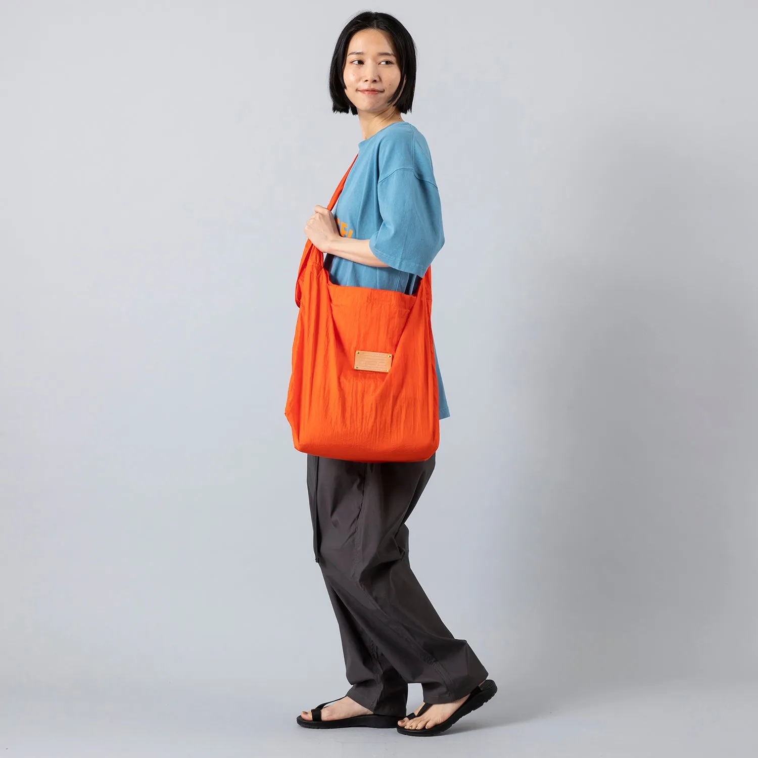 1/2HALF | ハーフ　NYLON PACKABLE