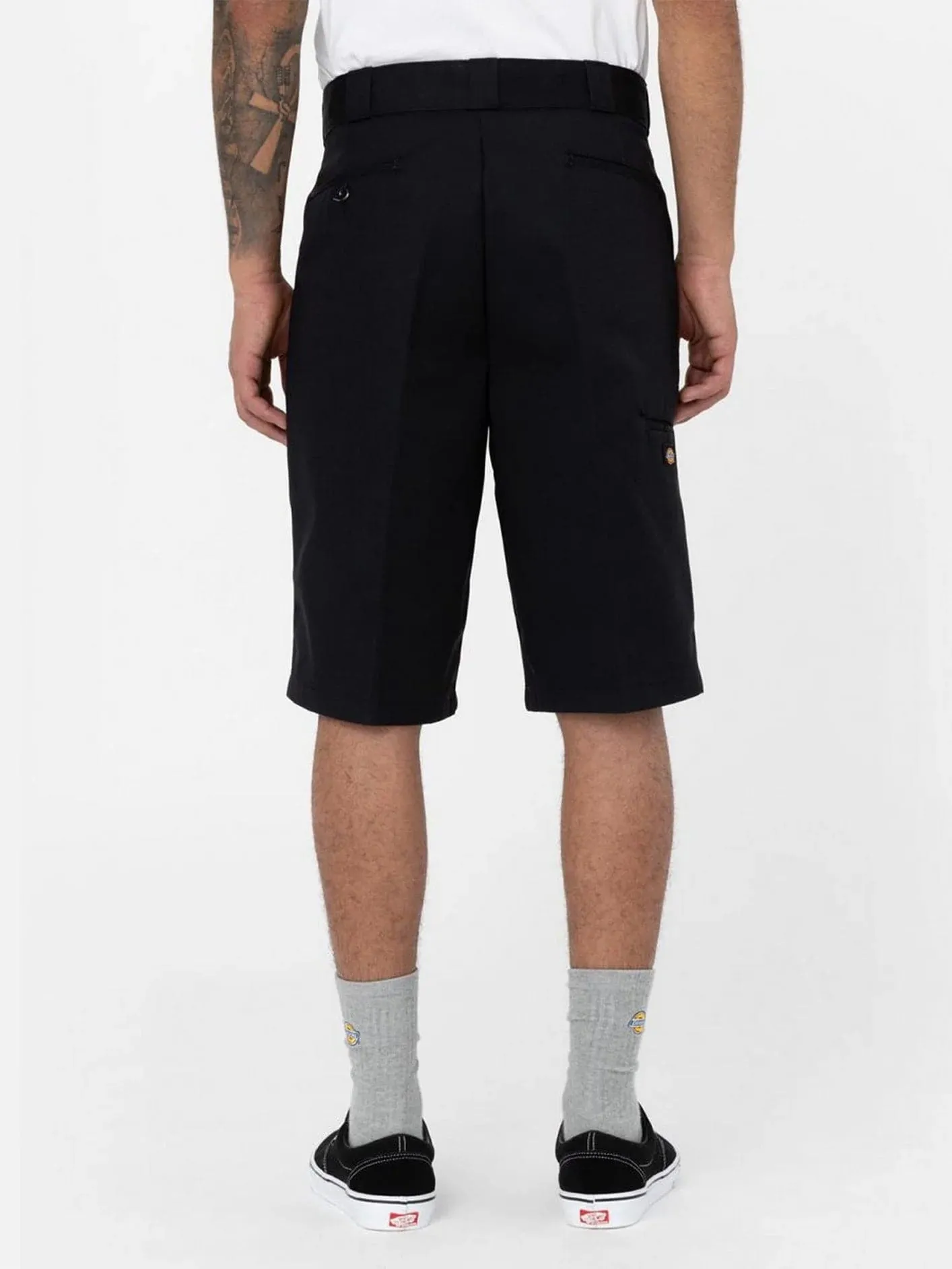 13 Inch Multi Pocket Shorts "Black"