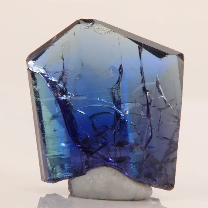15.87ct Gemmy Natural Blue Tanzanite Crystal