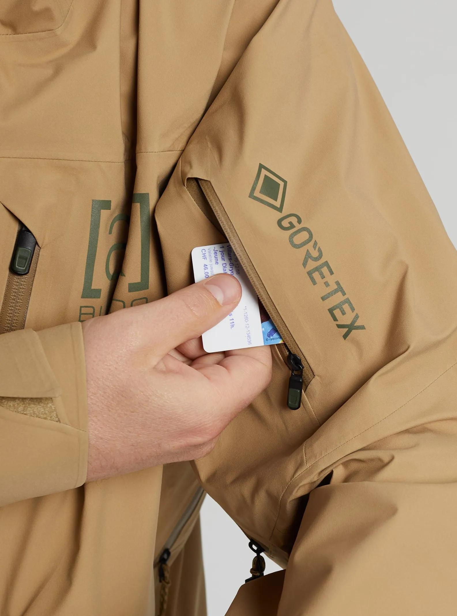 [ak] GORE-TEX 3L Stretch Hover Snowboard Jacket 2022