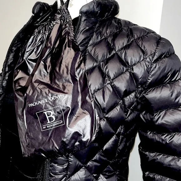 B by Bernardo Stylish Black Packable Down Puffer Jacket 🖤