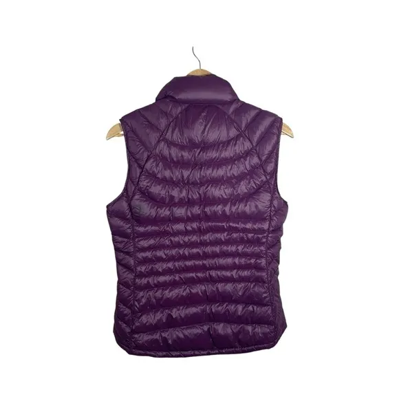 Bernardo Women’s Goose Down Packable Puffer Vest in Purple Size S