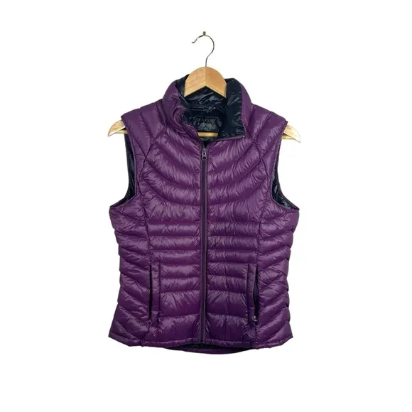 Bernardo Women’s Goose Down Packable Puffer Vest in Purple Size S