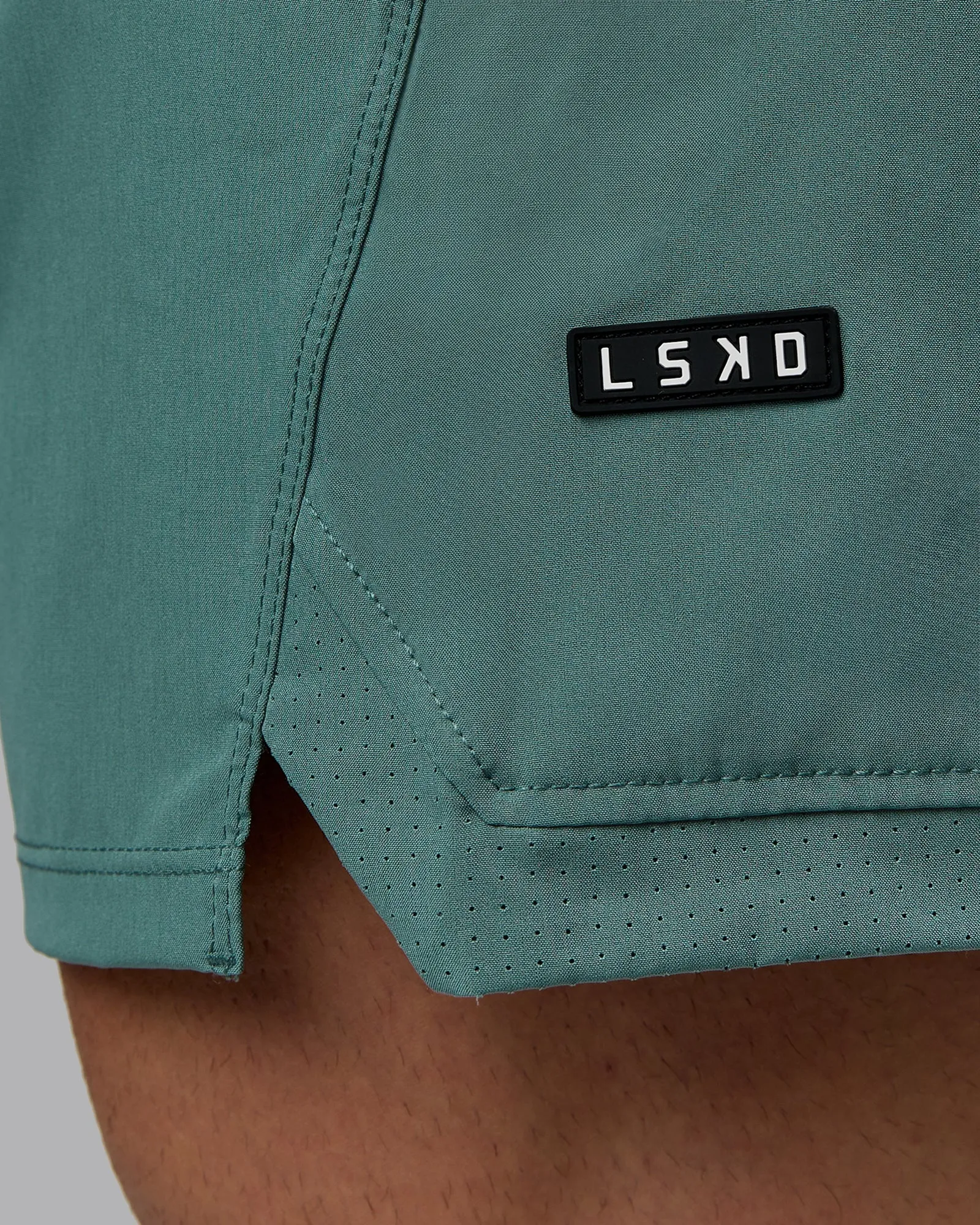 Challenger 6" Performance Shorts - Sagebrush