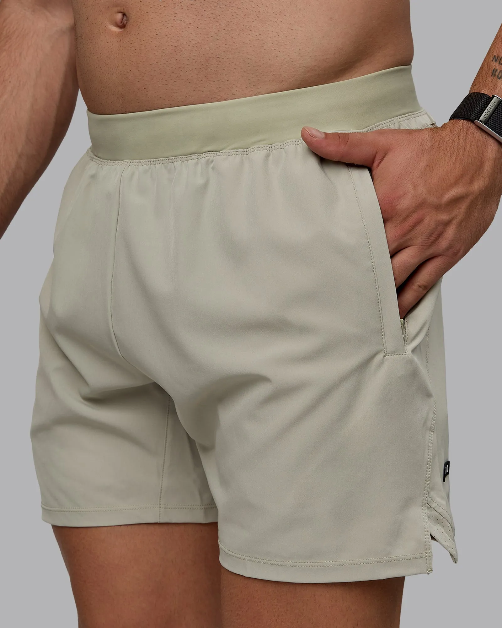 Challenger 6" Performance Shorts - Sustained Grey