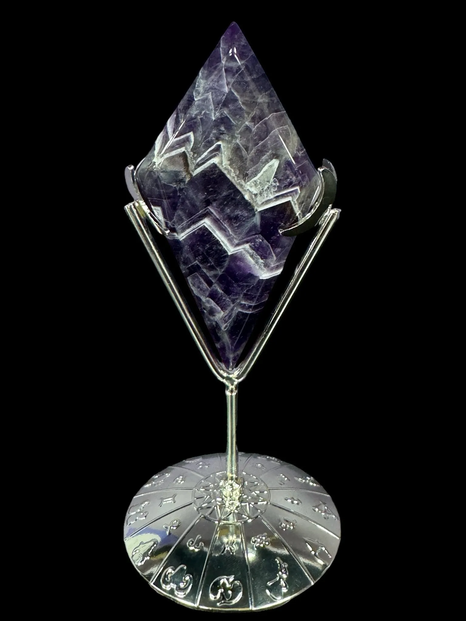 Chevron Amethyst Rhombus / Diamond with Stand
