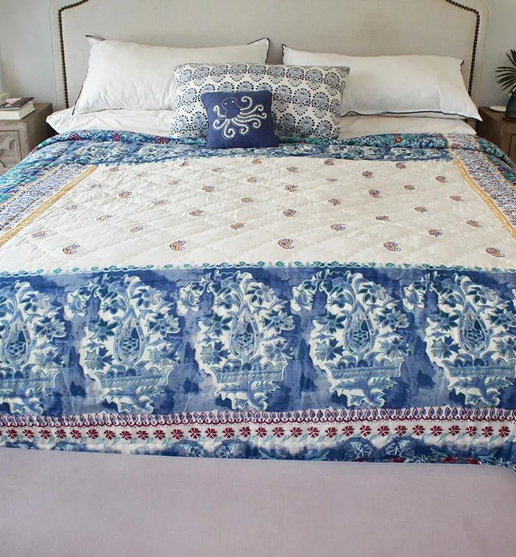 Cotton Quilt With Abstract Floral Design