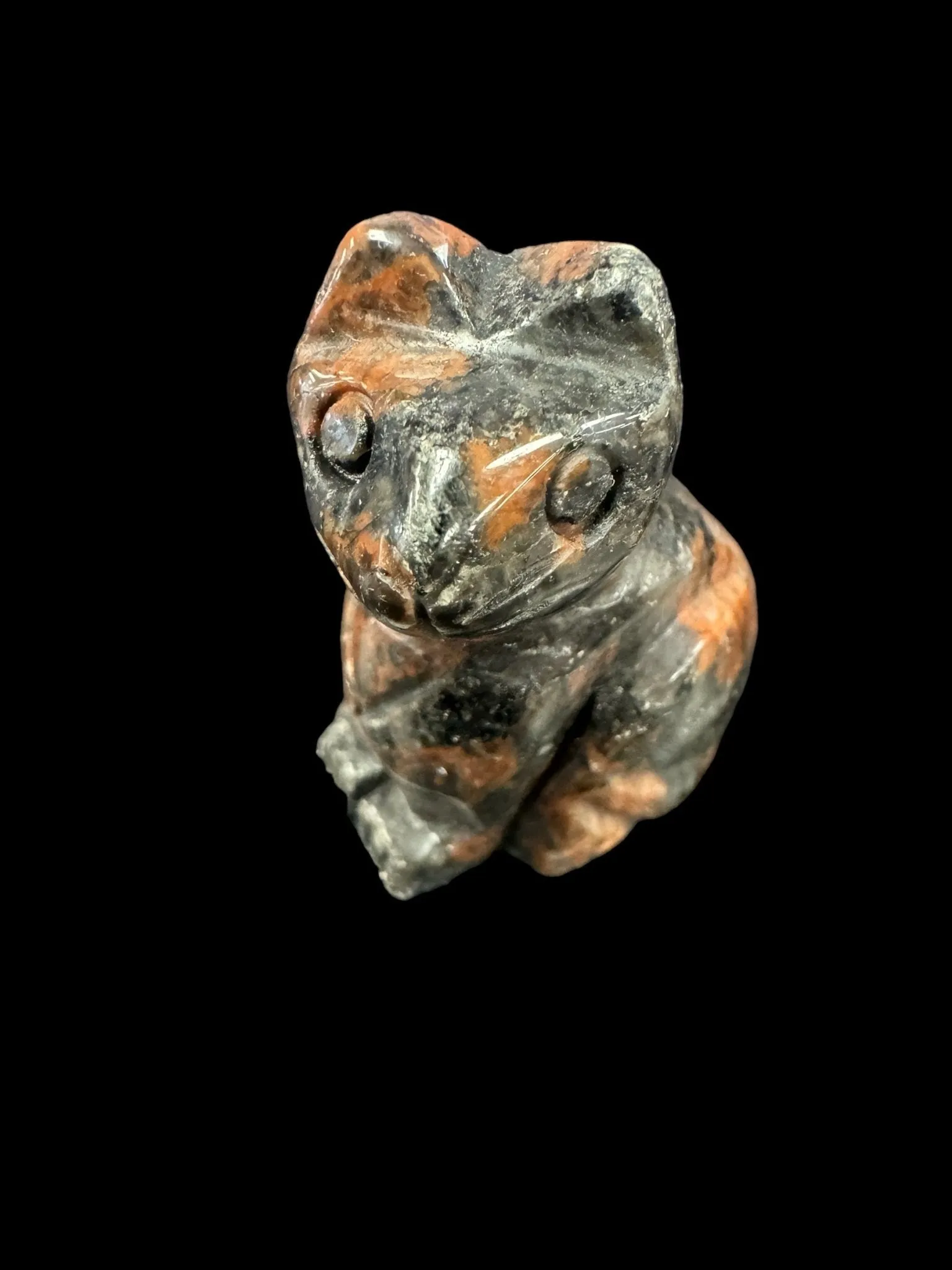 Gemstone Cat Carving