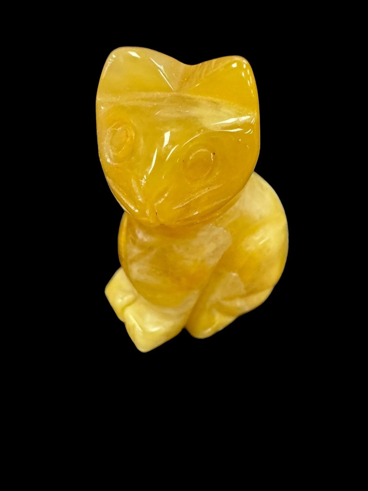 Gemstone Cat Carving
