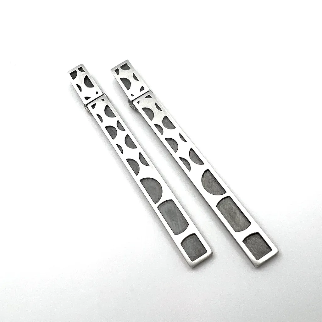 Geo Dot Single Column Double Rectangular Post Dangle (Silver)