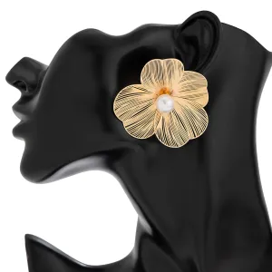 Geometric Abstract Pearl Floral Pattern Earrings