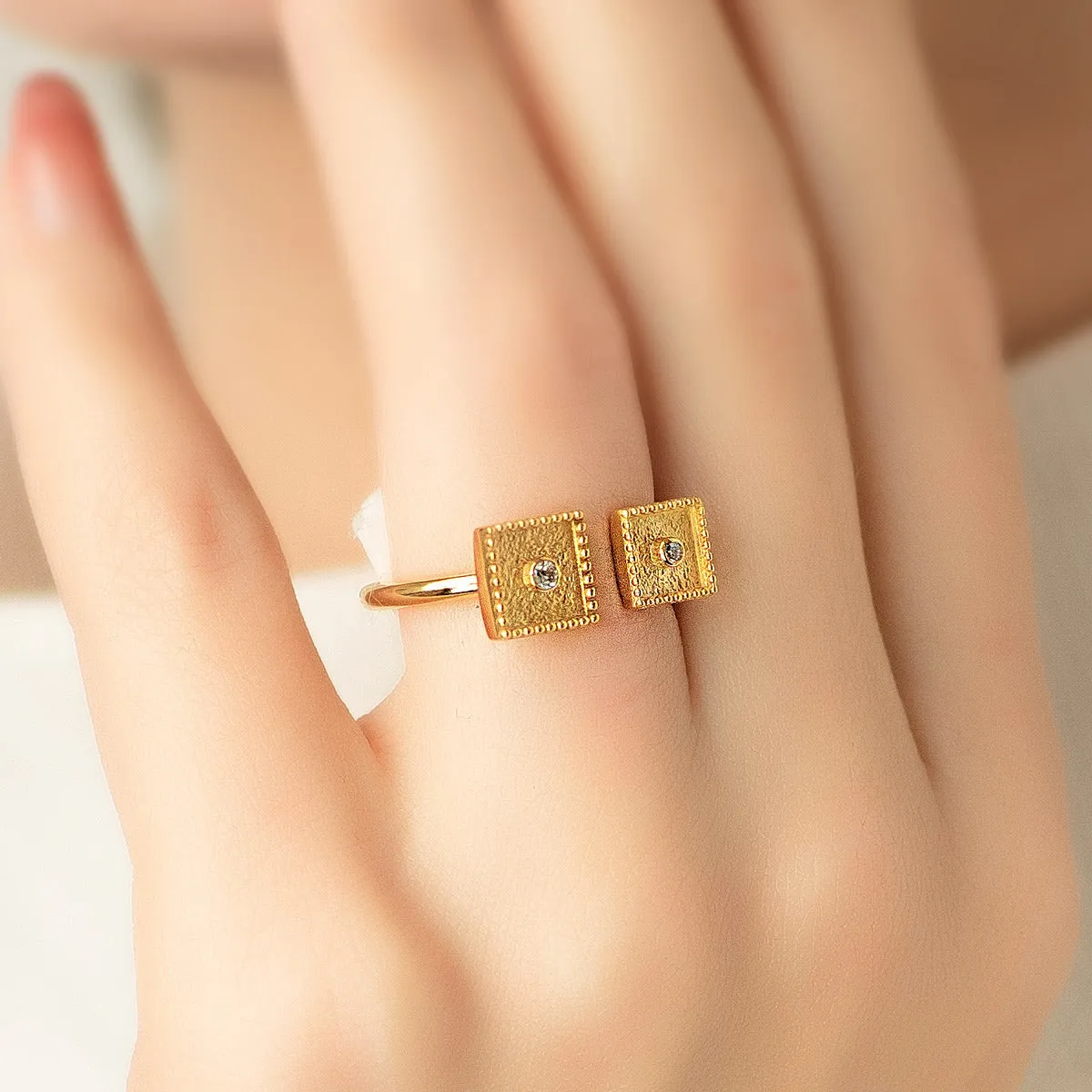 Geometric Double Square Ring