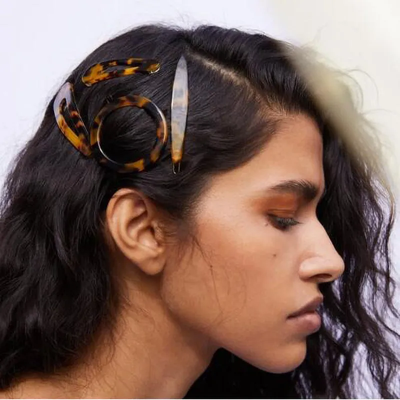Geometric Pattern Leopard Resin Hair Clip