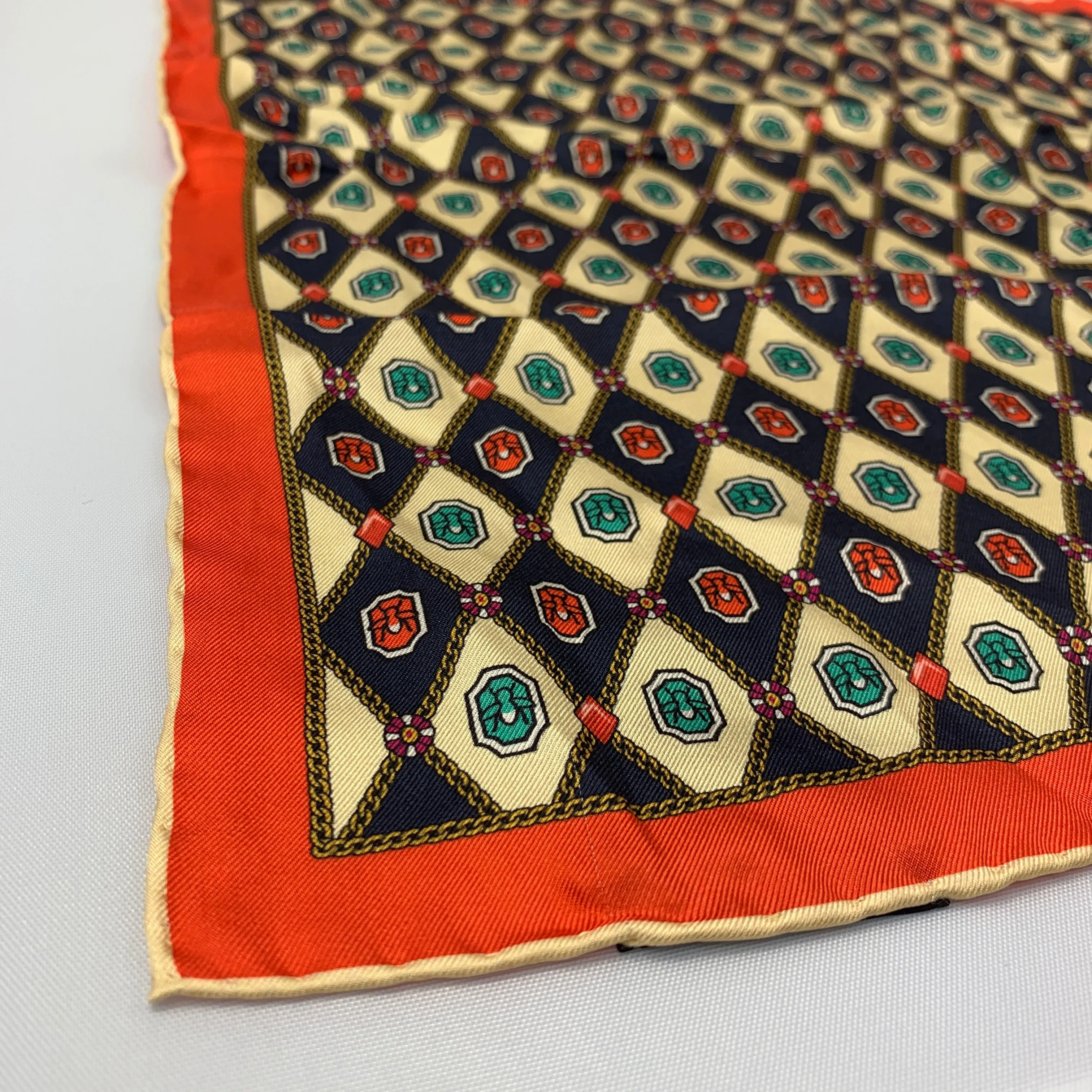 Gucci Geometric Jewel Print Pocket Square in Ivory