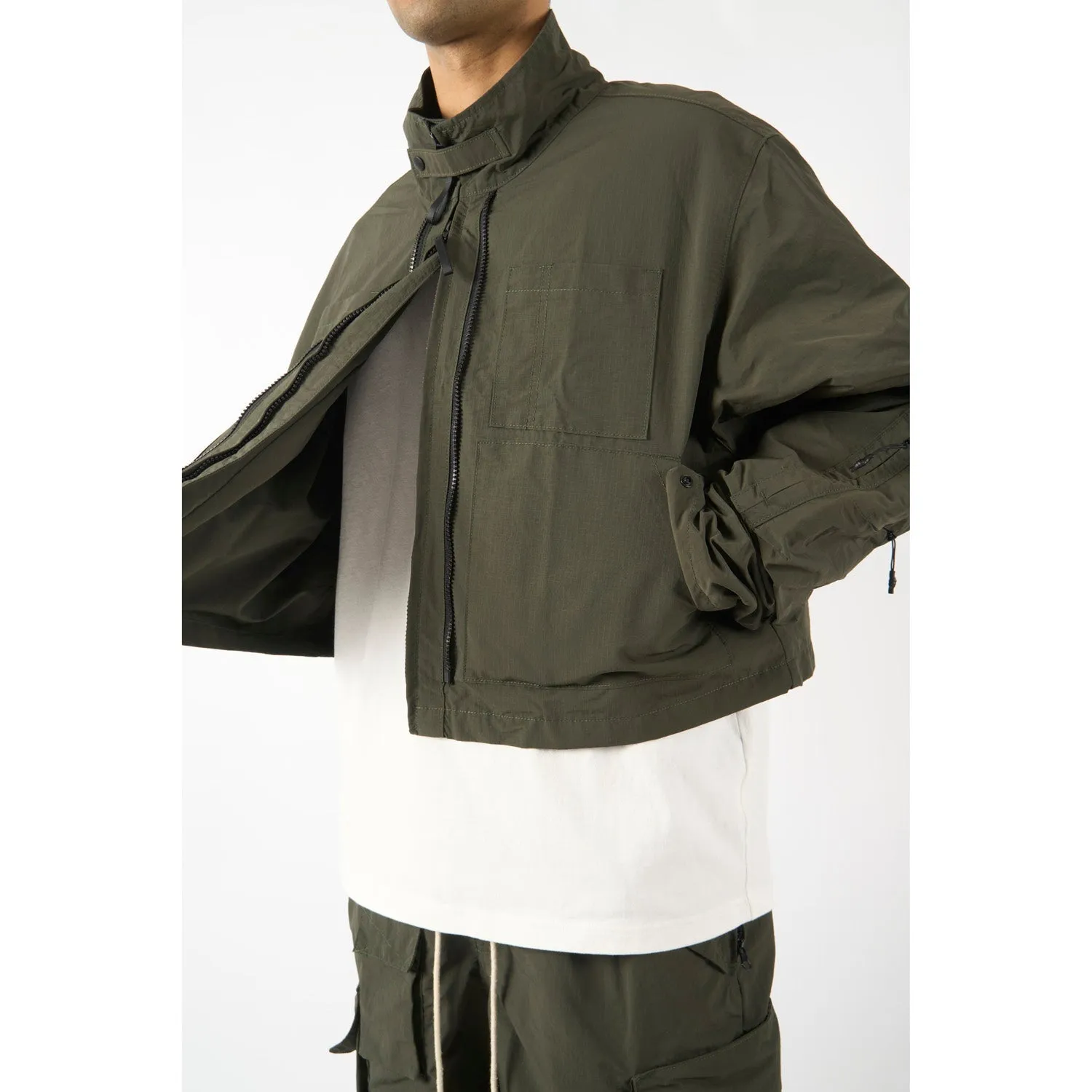 LAKH Twenty Pockets Half Jacket Army Green