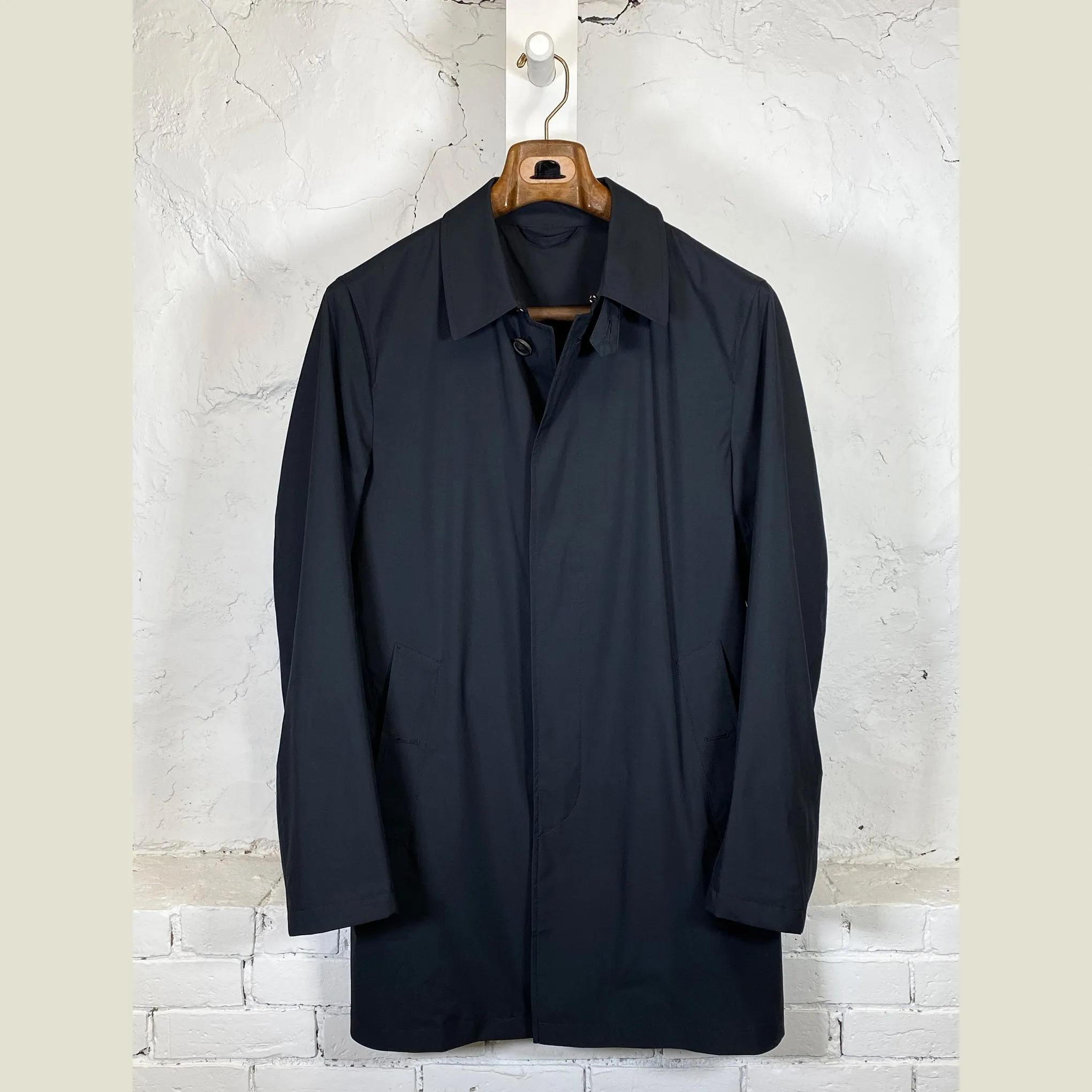 MANTO Packable Jacket