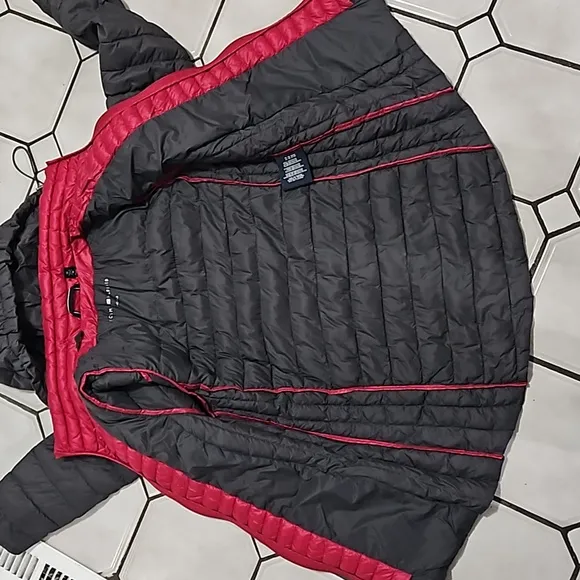 Medium, Tommy Hilfiger Hooded Packable lightweight jacket, Gray and Pink