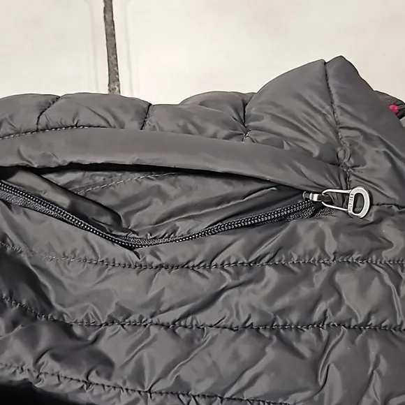 Medium, Tommy Hilfiger Hooded Packable lightweight jacket, Gray and Pink