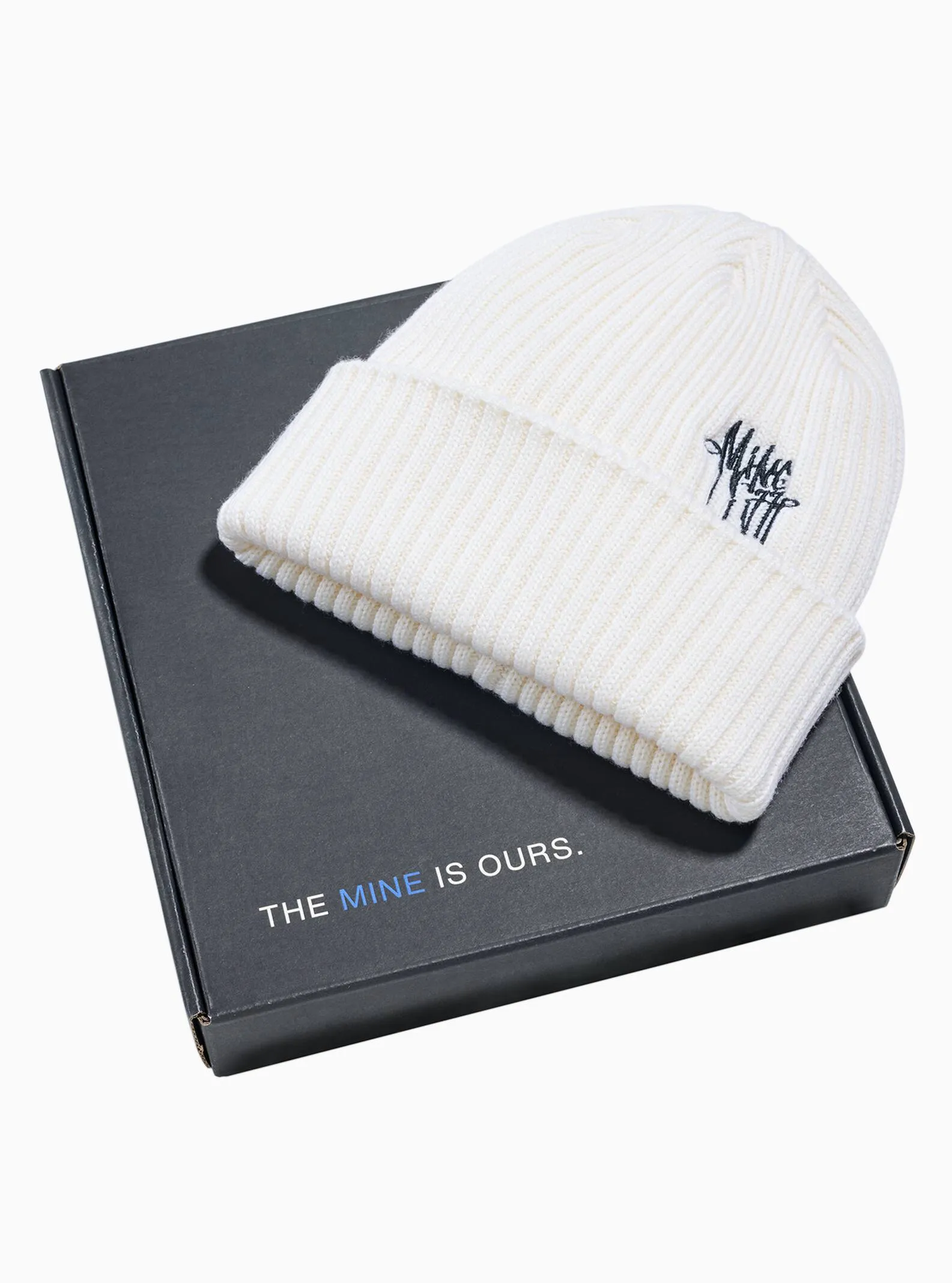 MINE77 Knit Beanie