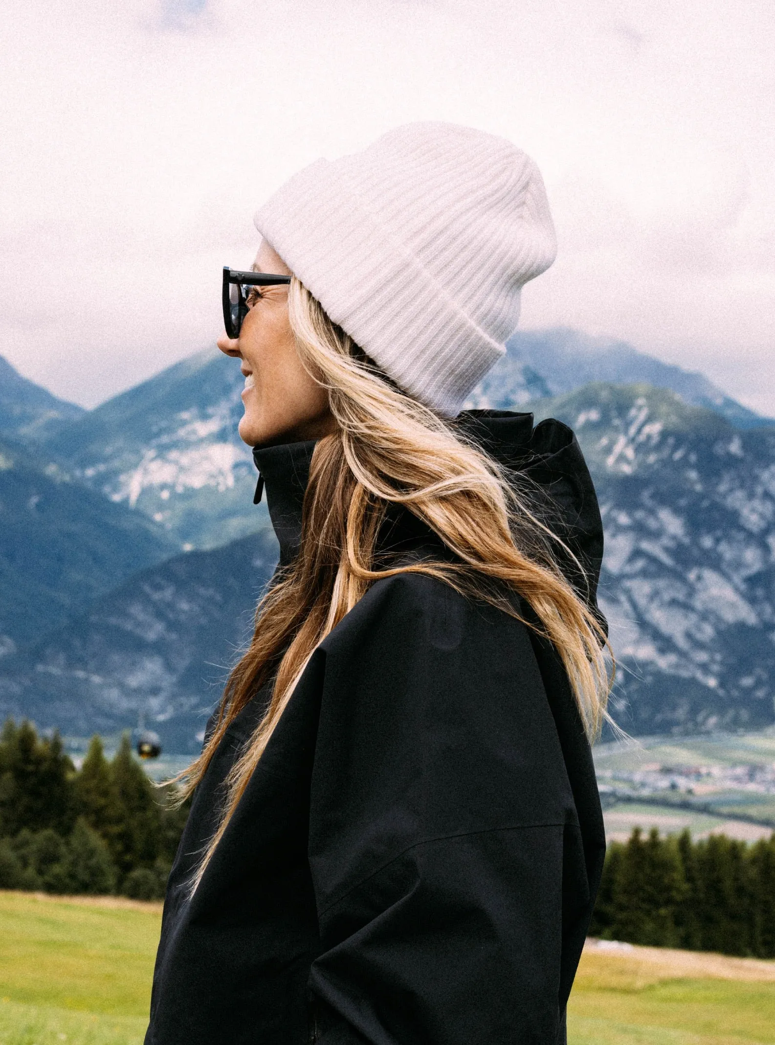 MINE77 Knit Beanie