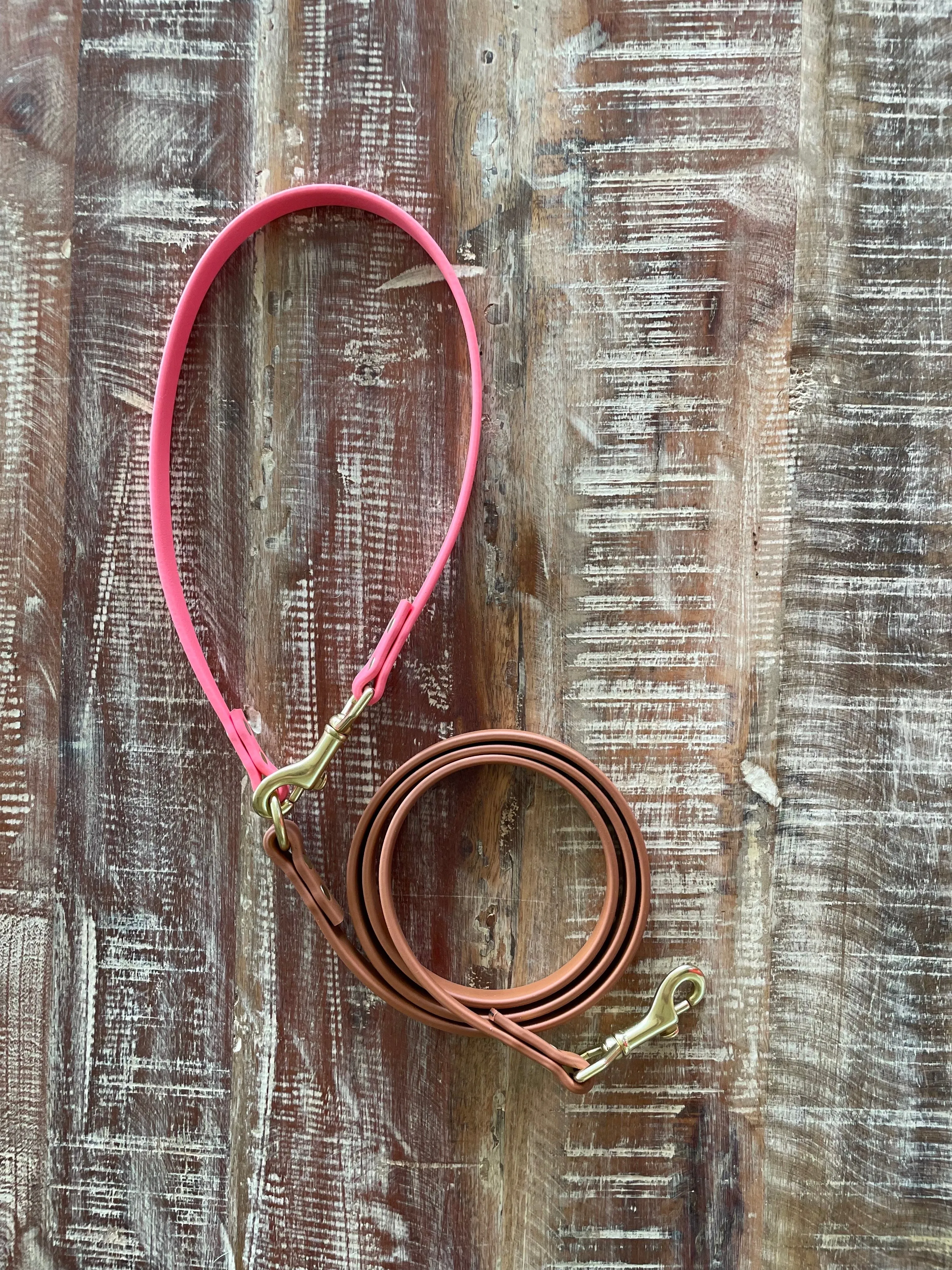 Multi-Way Waterproof Leash: Mocha   Coral   Brass