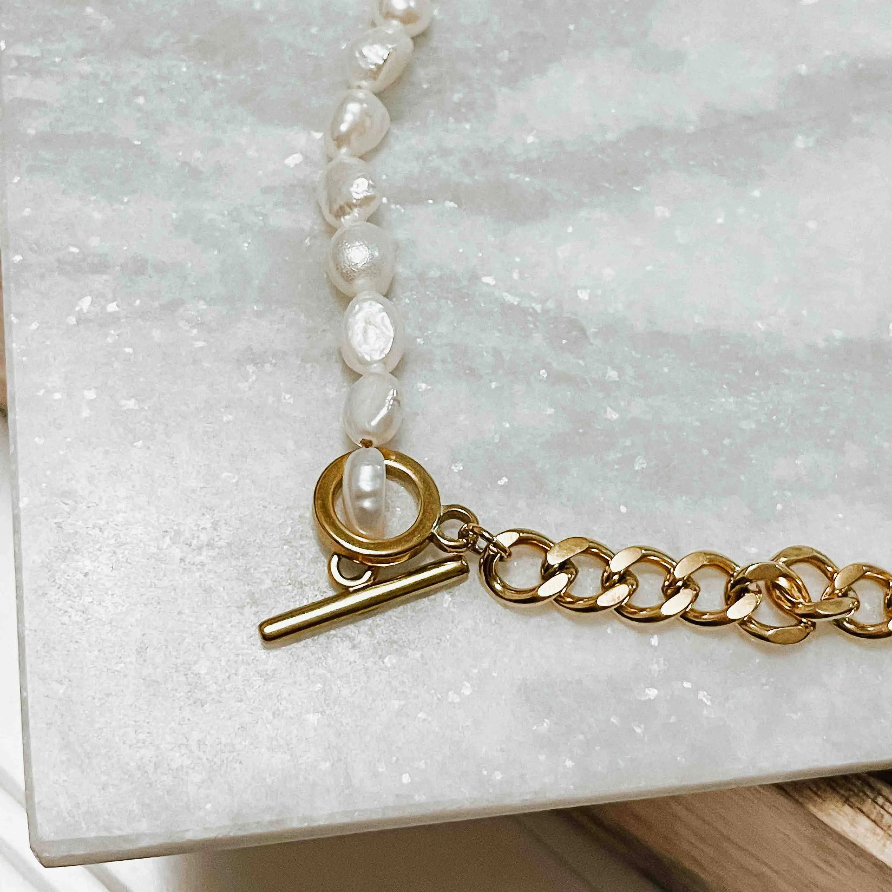Pearled Chain Necklace *Waterproof