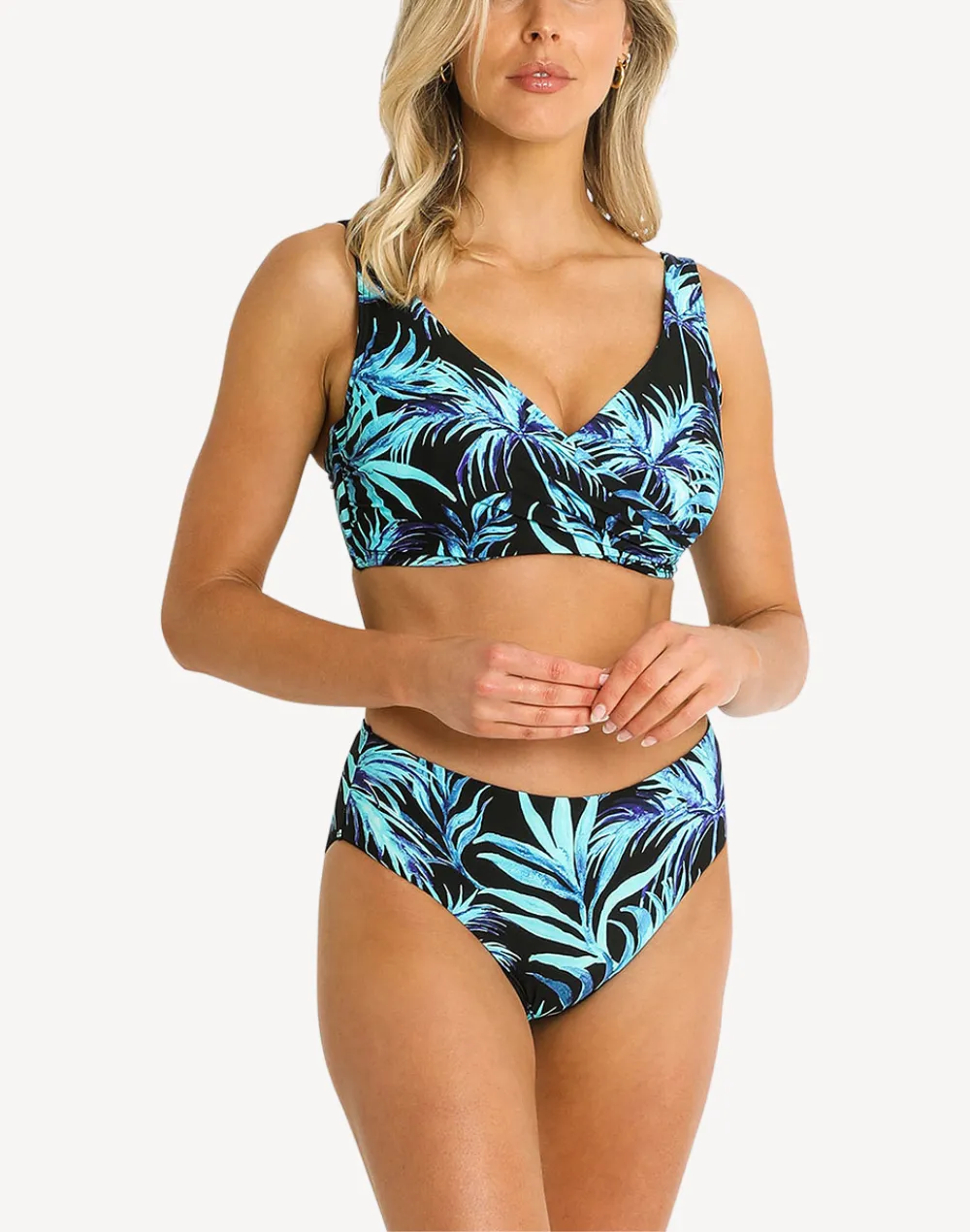 Pina Colada DD/E Twist Front Bikini Top