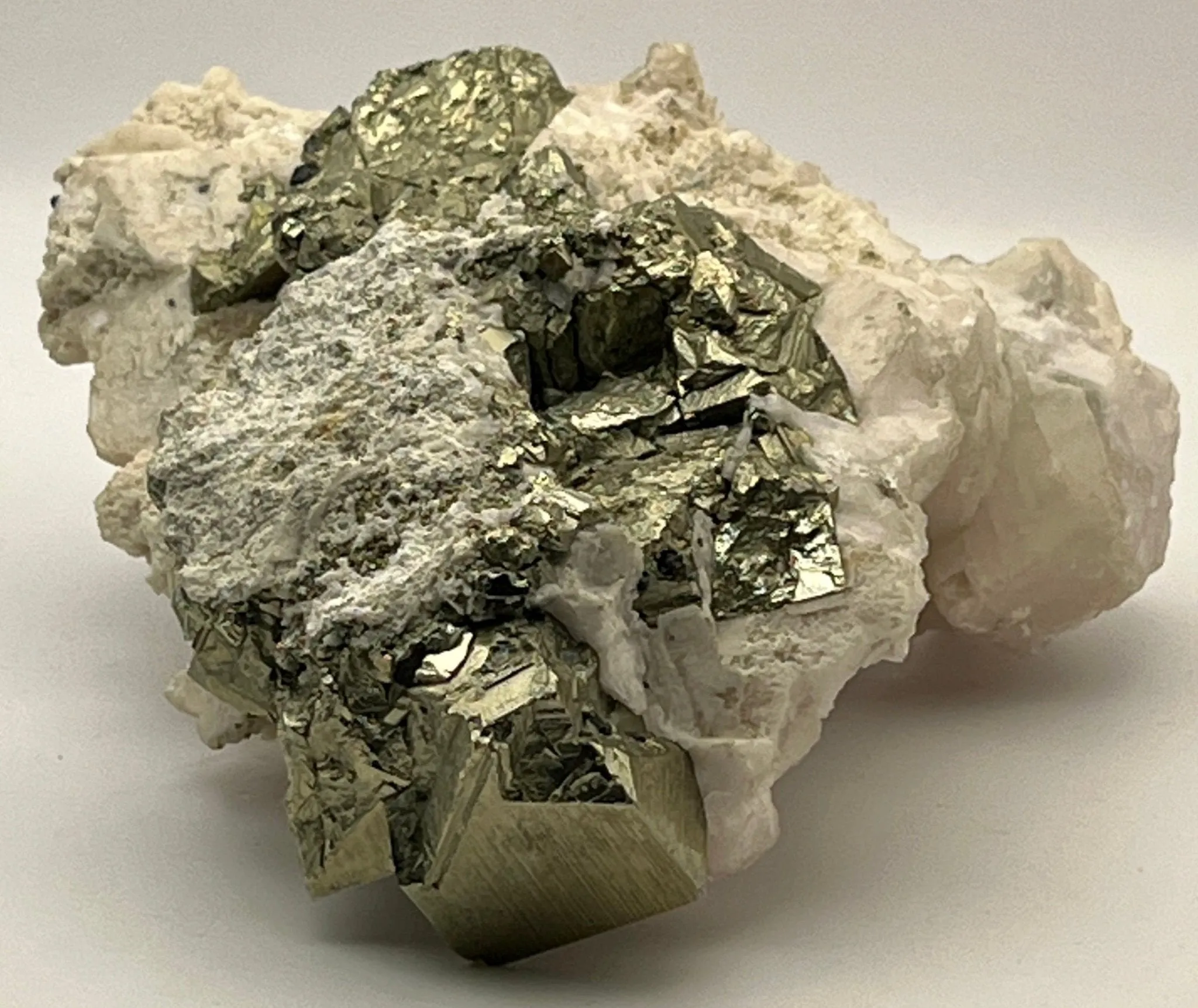 Pyrite in Stilbite Matrix