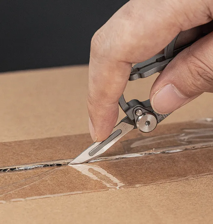 Rovyvon U4 Pro  Carabiner Multitool