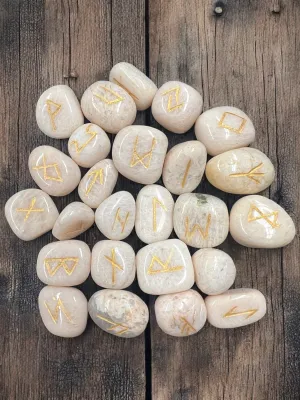 Rune Set - Moonstone
