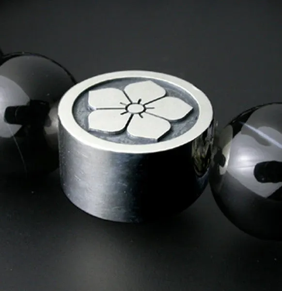 Saito - Kamon (Family Crest) (Silver 950) with Onyx Rosary