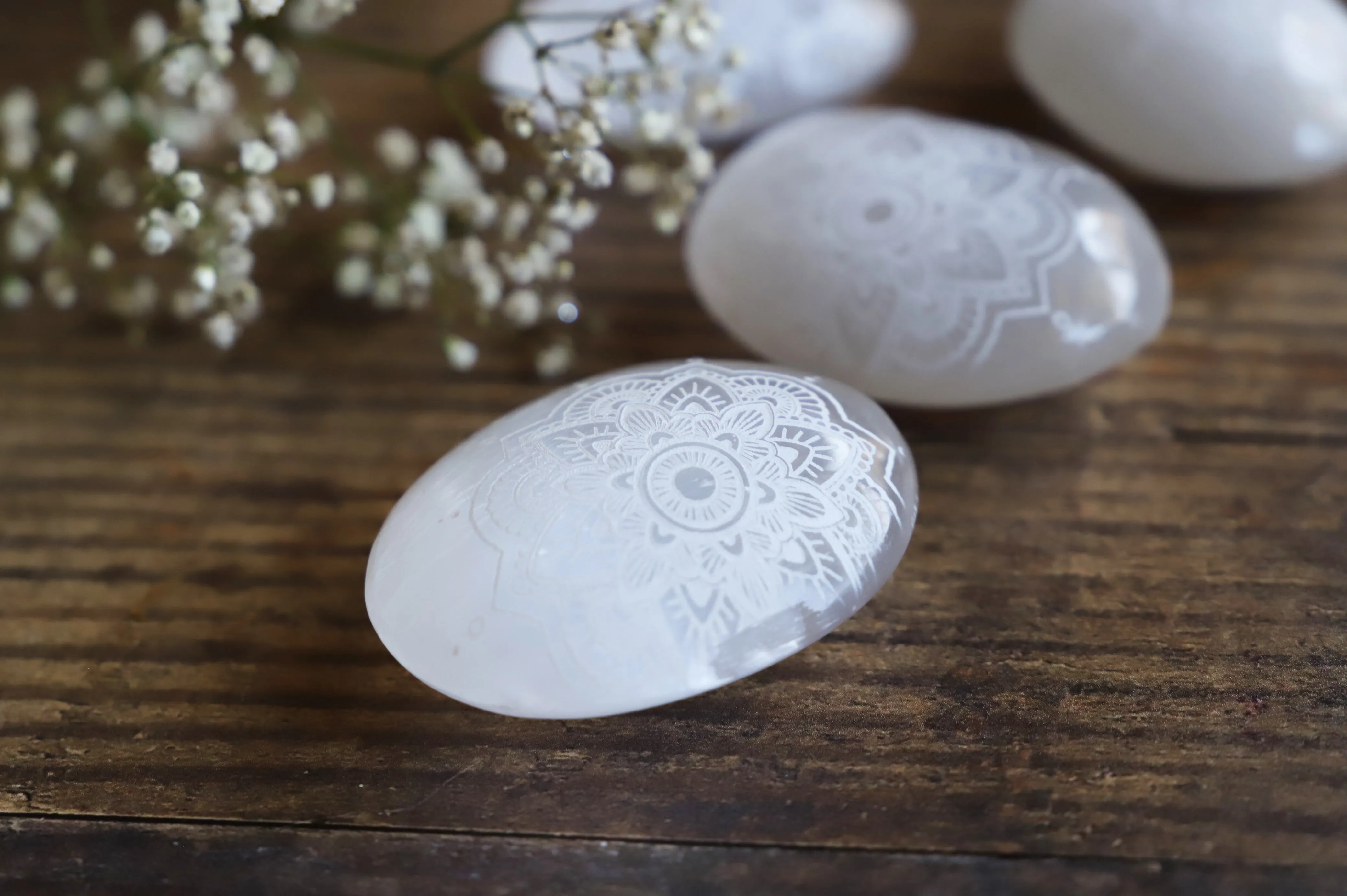 Selenite Mandala palmstone