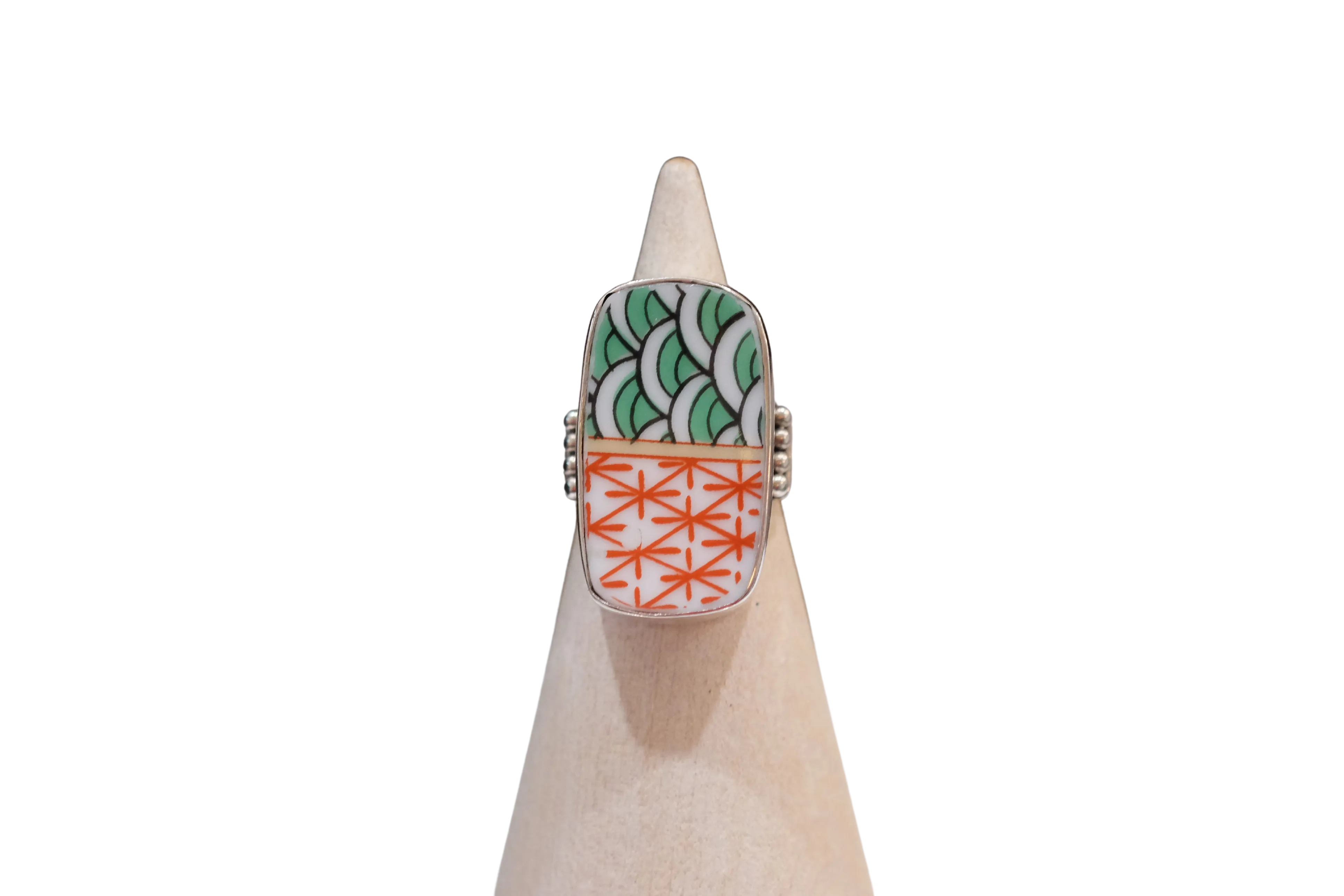 Size Orange and Green Geometric Ring
