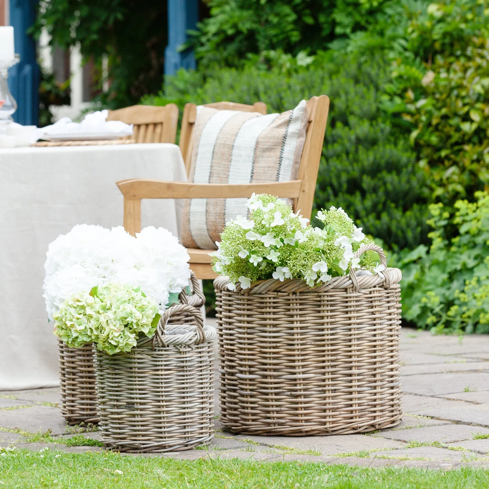 Sonoma Weatherproof Lined Wicker Basket Planter | Available in Three Sizes