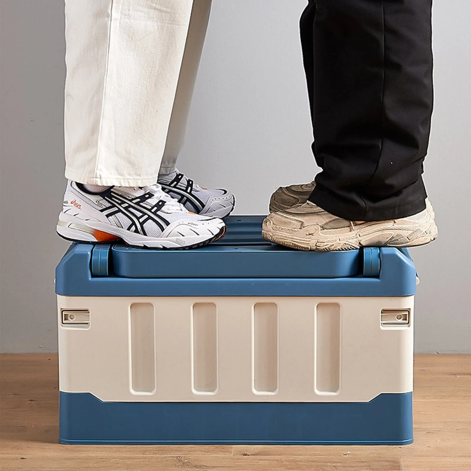 Spacious Indoor / Outdoor Collapsible Trunk Storage Bin Container With Seat