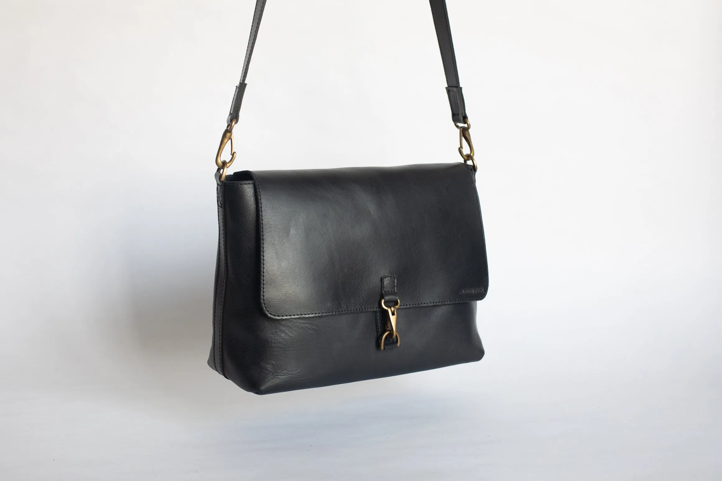 The Wanderers Satchel