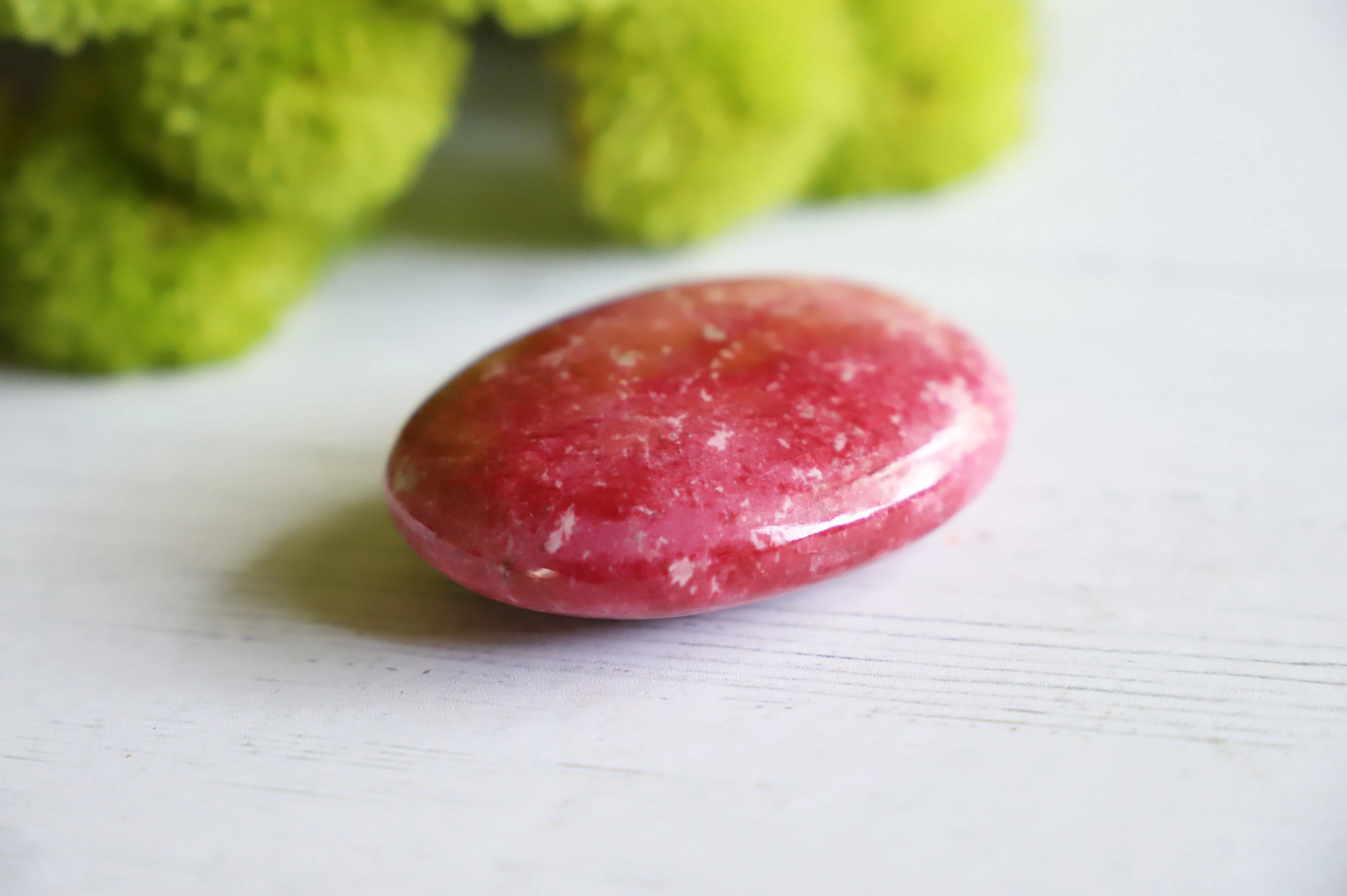 Thulite Palmstone | Extra Grade