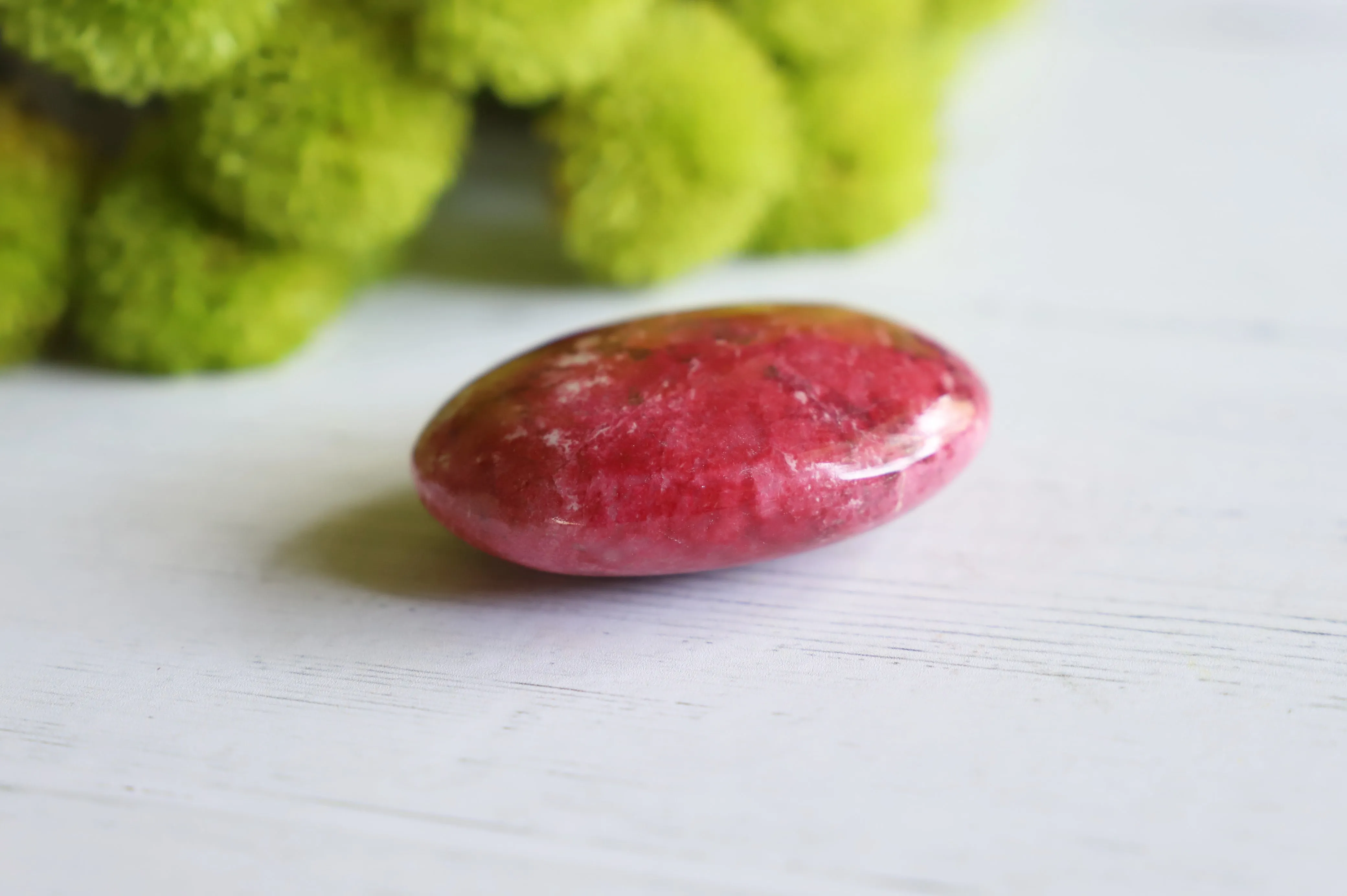 Thulite Palmstone | Extra Grade