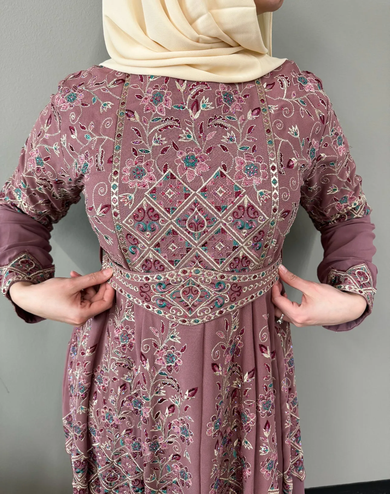 Tiered Jewel Thobe - Mauve