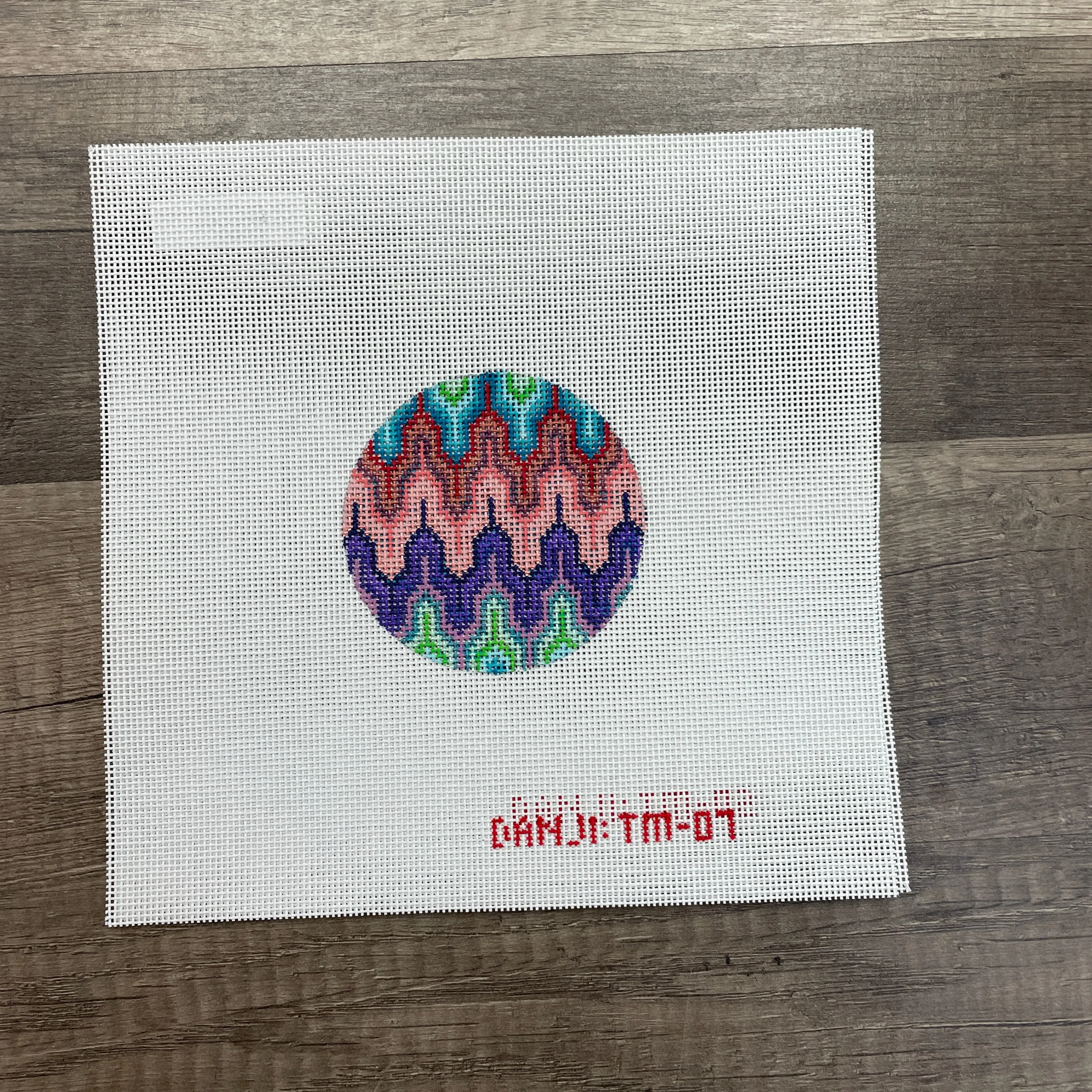 TM-07 - Geometric Round 7