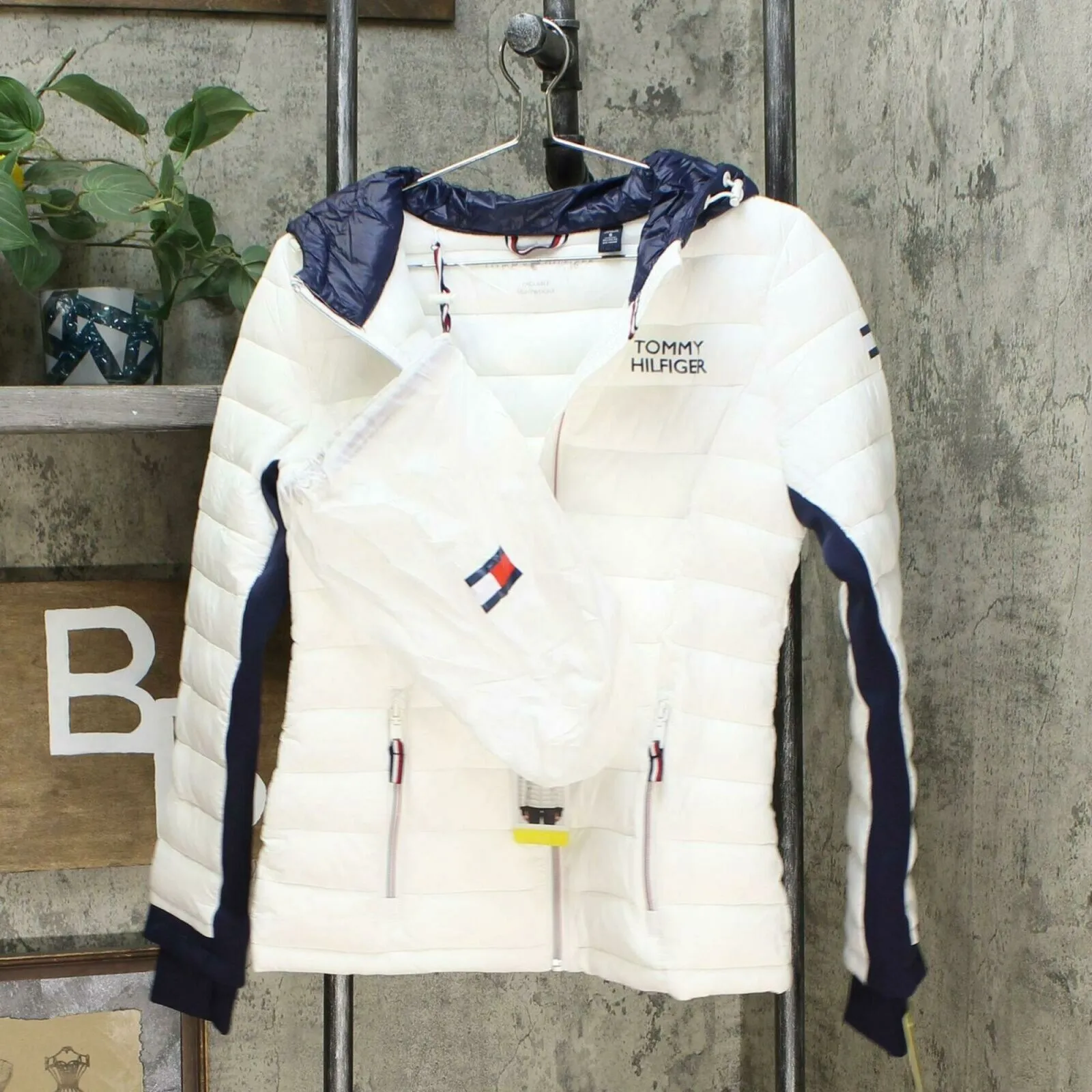Tommy Hilfiger Women's Hooded Packable Puffer Coat