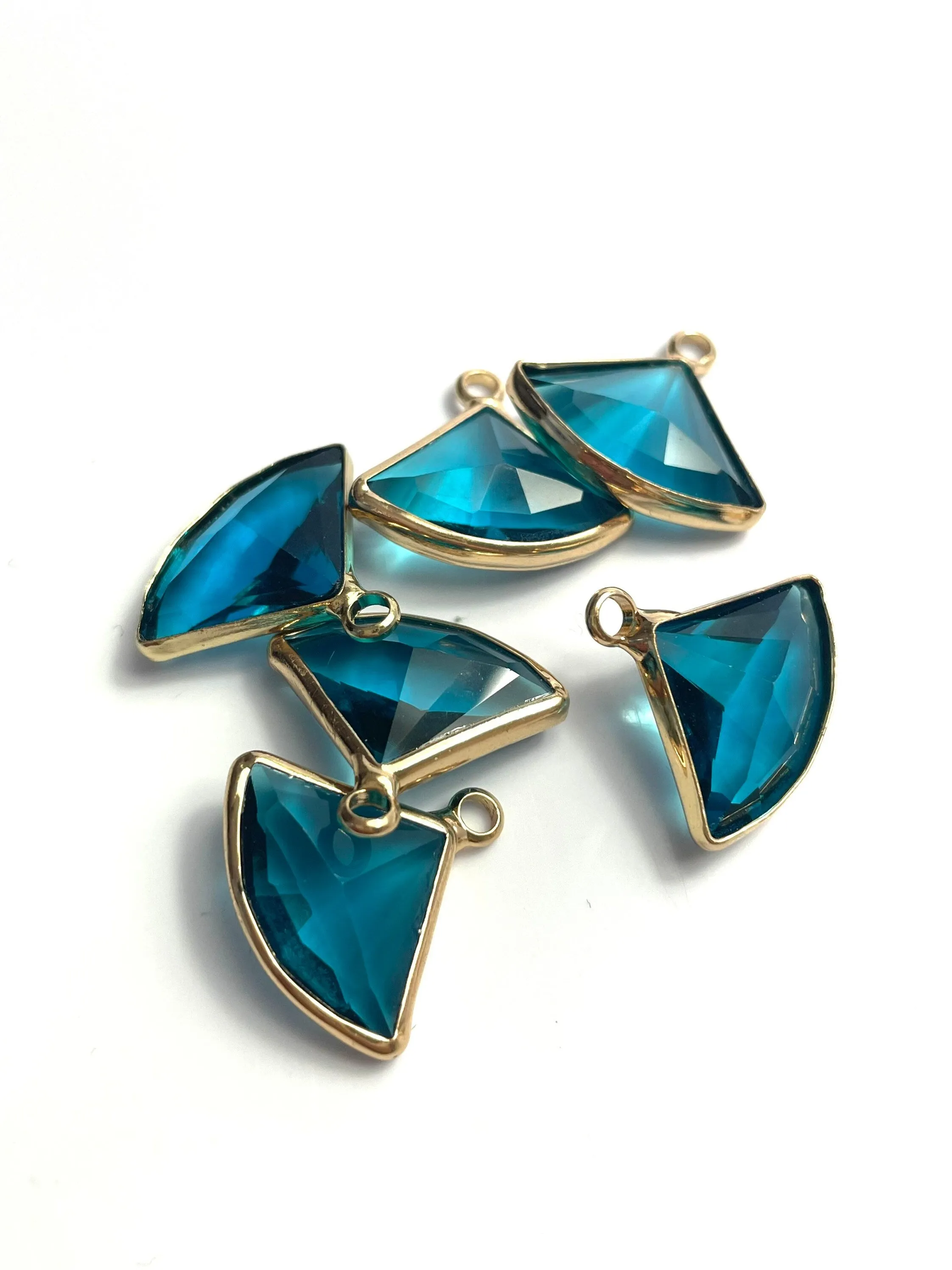 Triangle crystal jewel