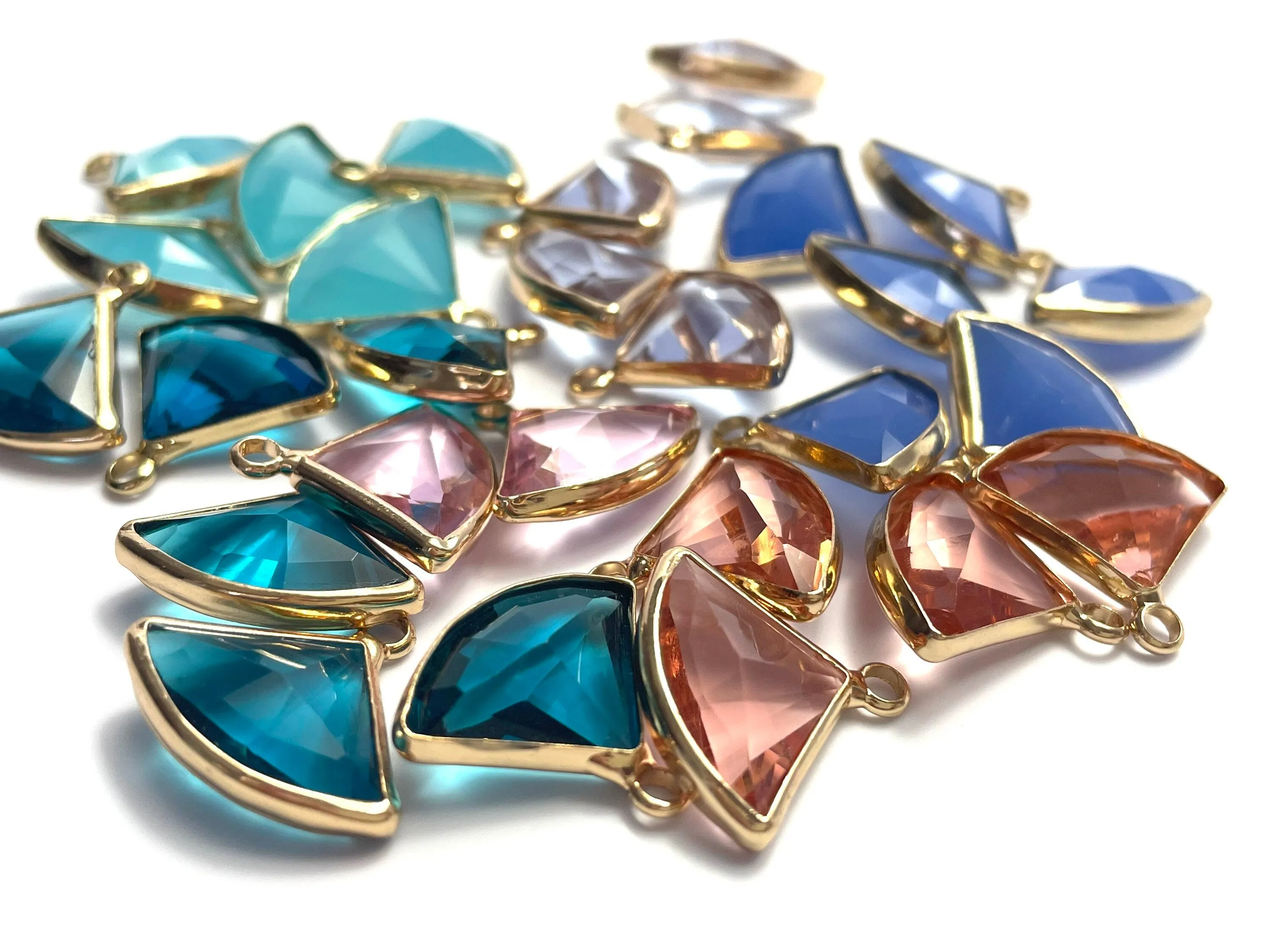 Triangle crystal jewel