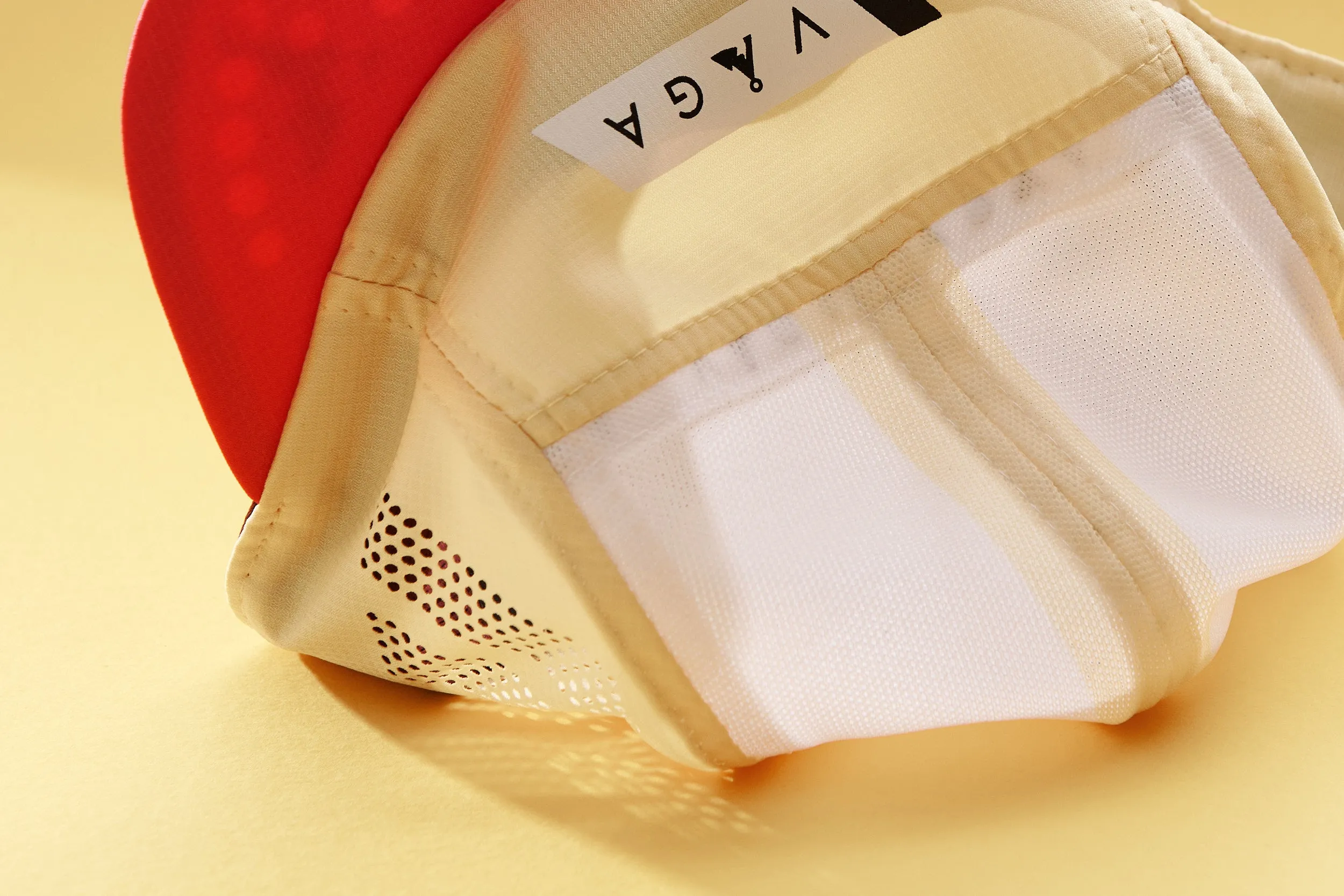 VAGA Feather Racing Cap - Poster Pink/Pale Yellow/White/Bordo