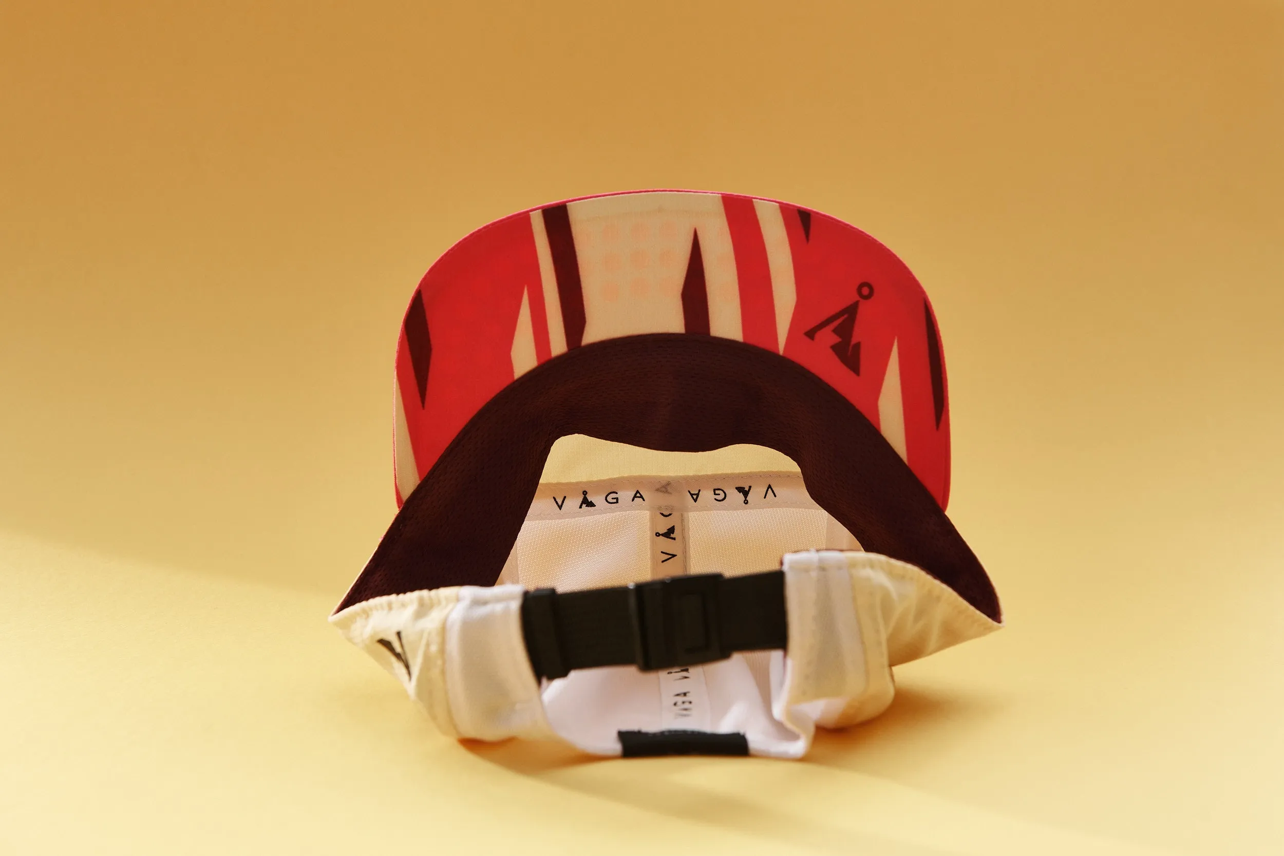 VAGA Feather Racing Cap - Poster Pink/Pale Yellow/White/Bordo