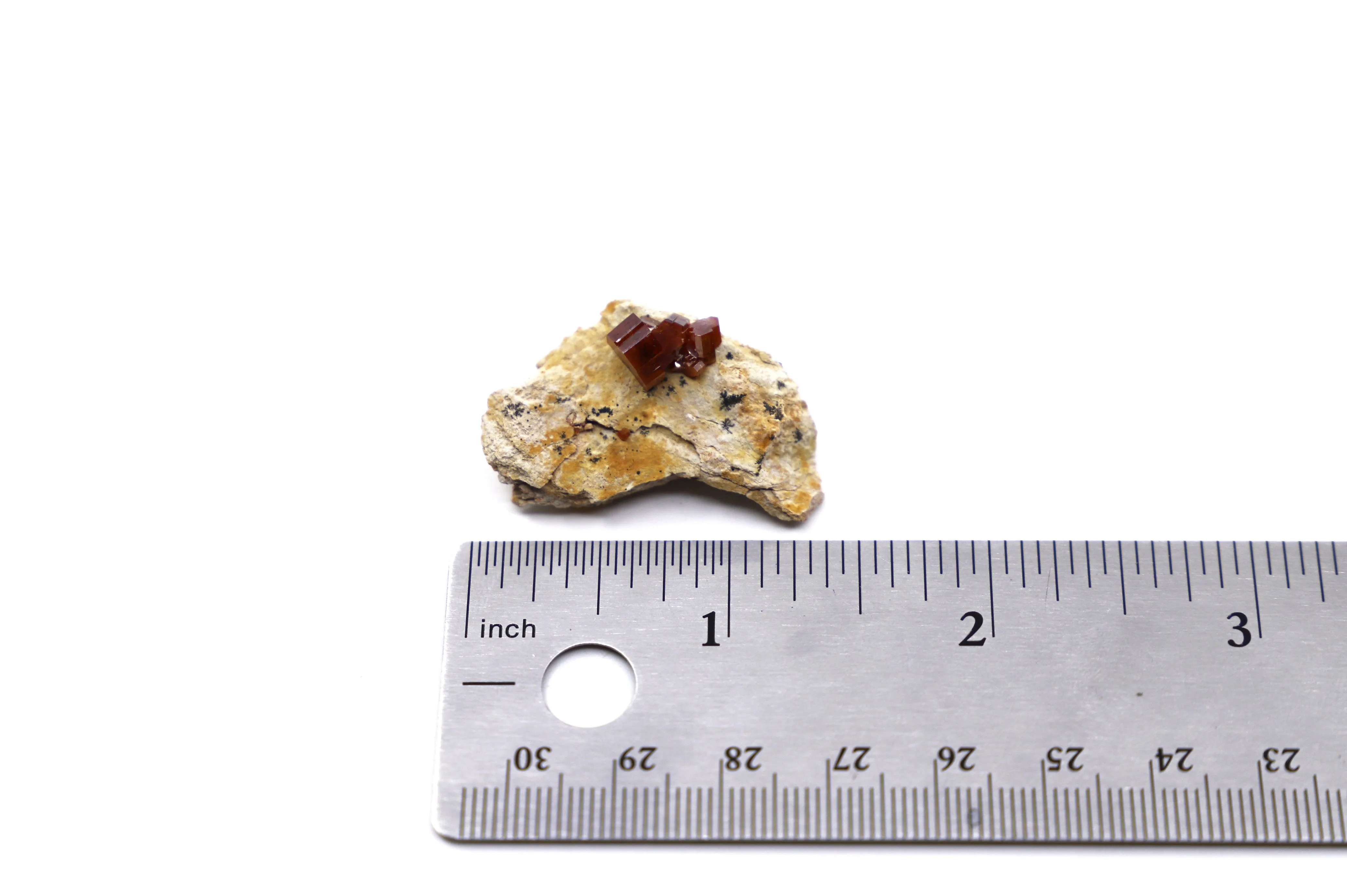 Vanadinite mineral specimen | 35ct