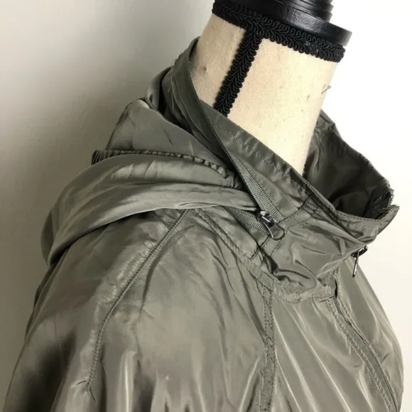 Velocity Green Water Repellent Hood Active Jacket