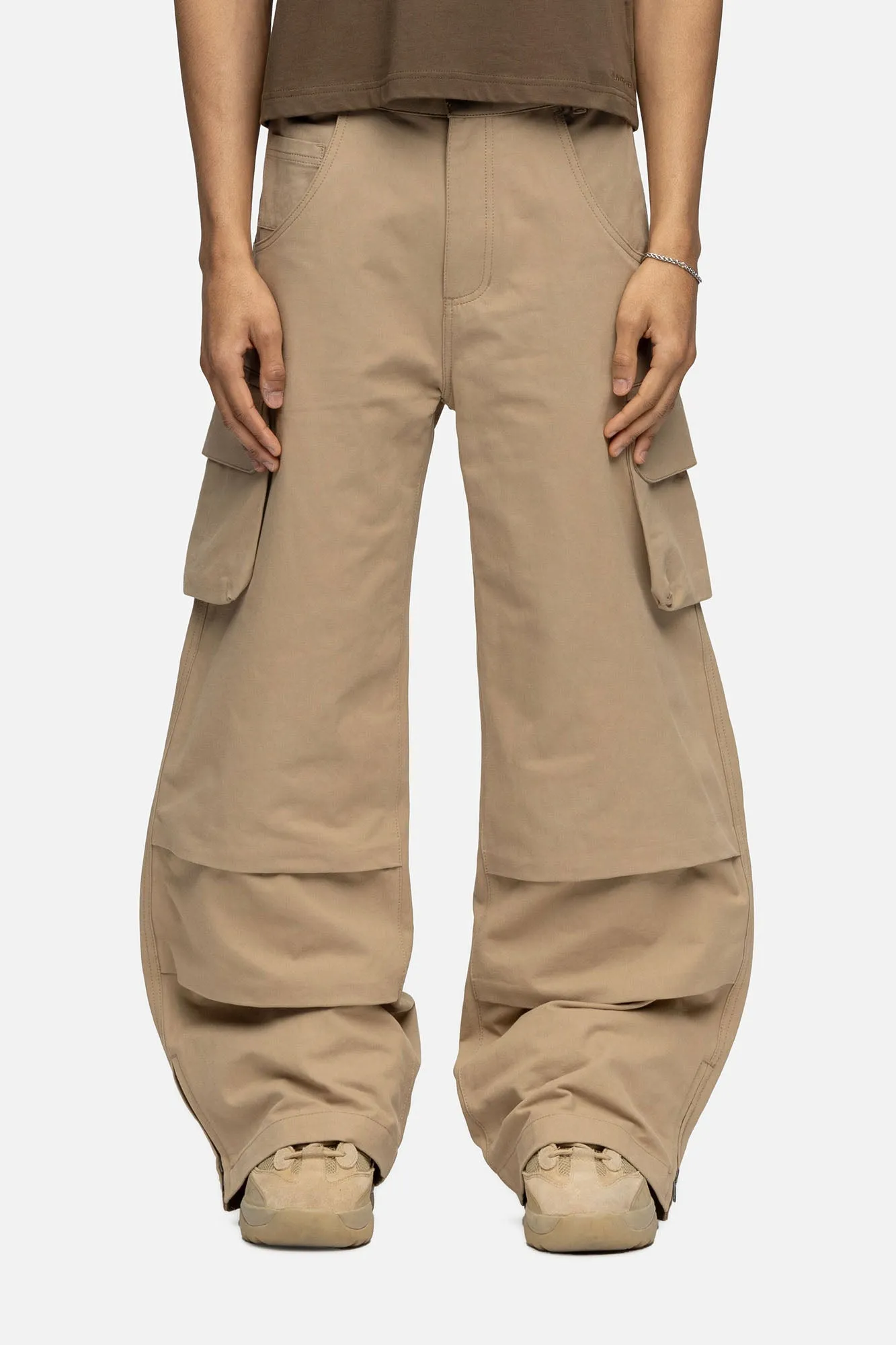 Y5 CARGO CAMEL