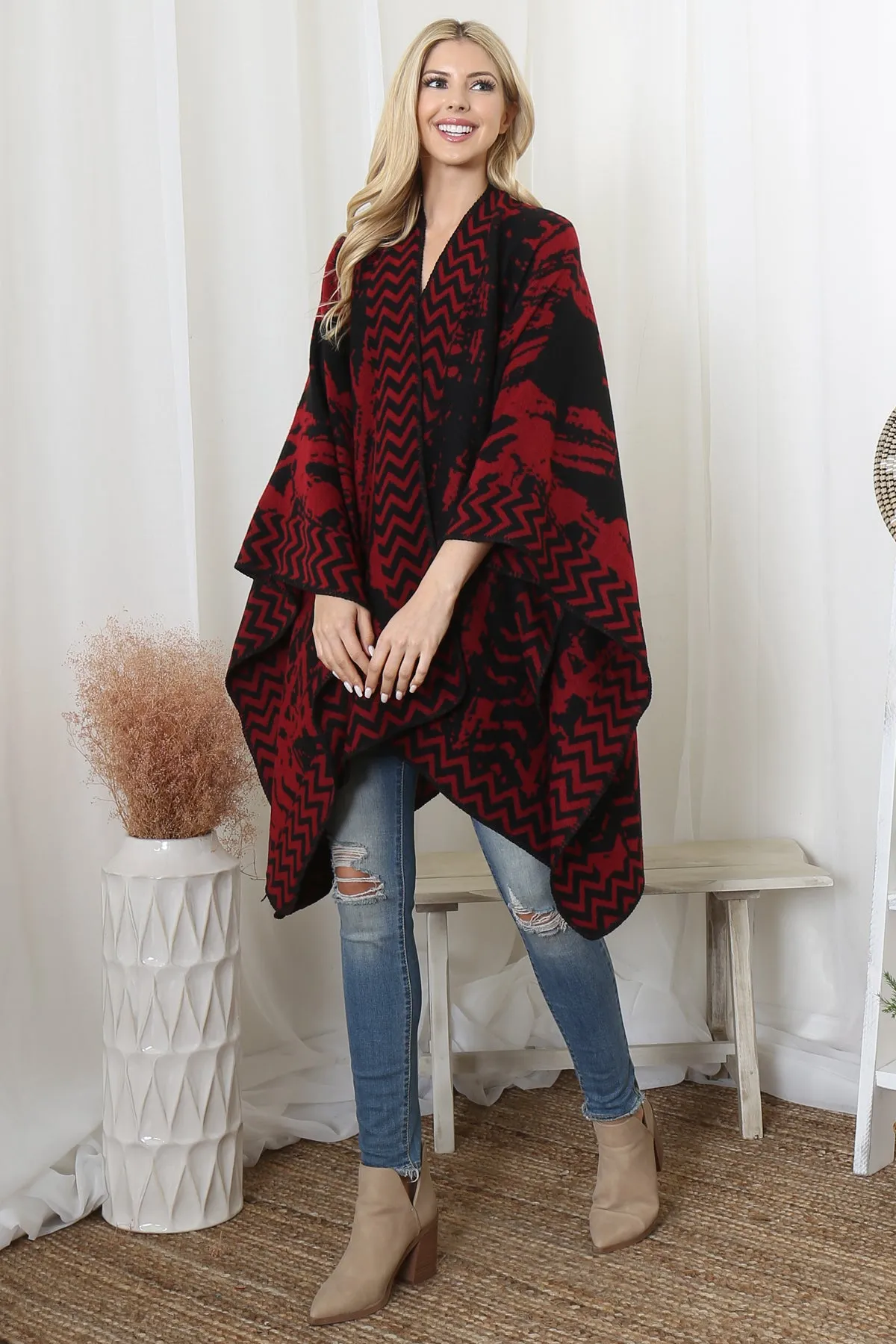 ZIG ZAG BORDER ABSTRACT WARMER OPEN FRONT KIMONO